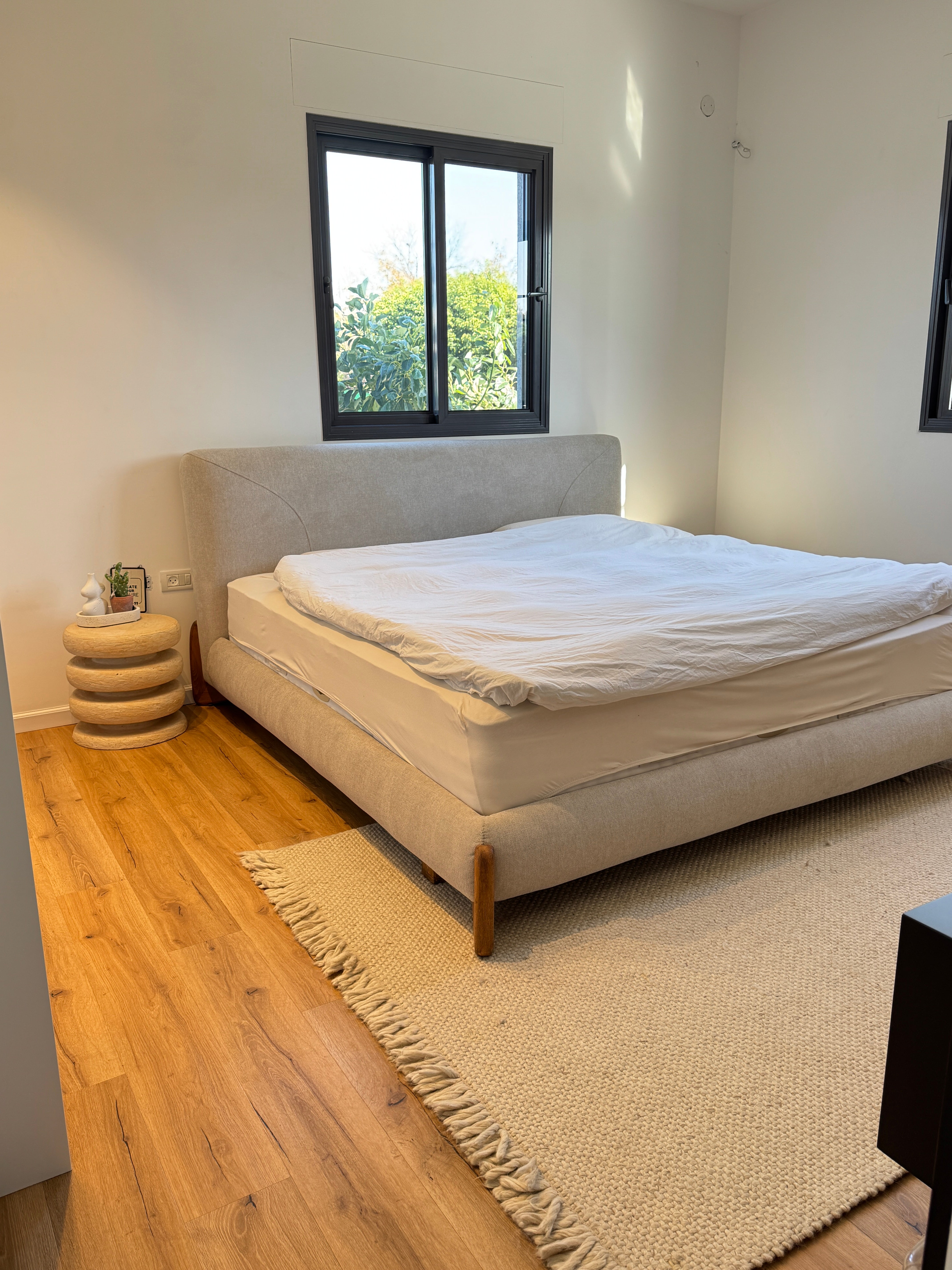 מיטה שייה ווד