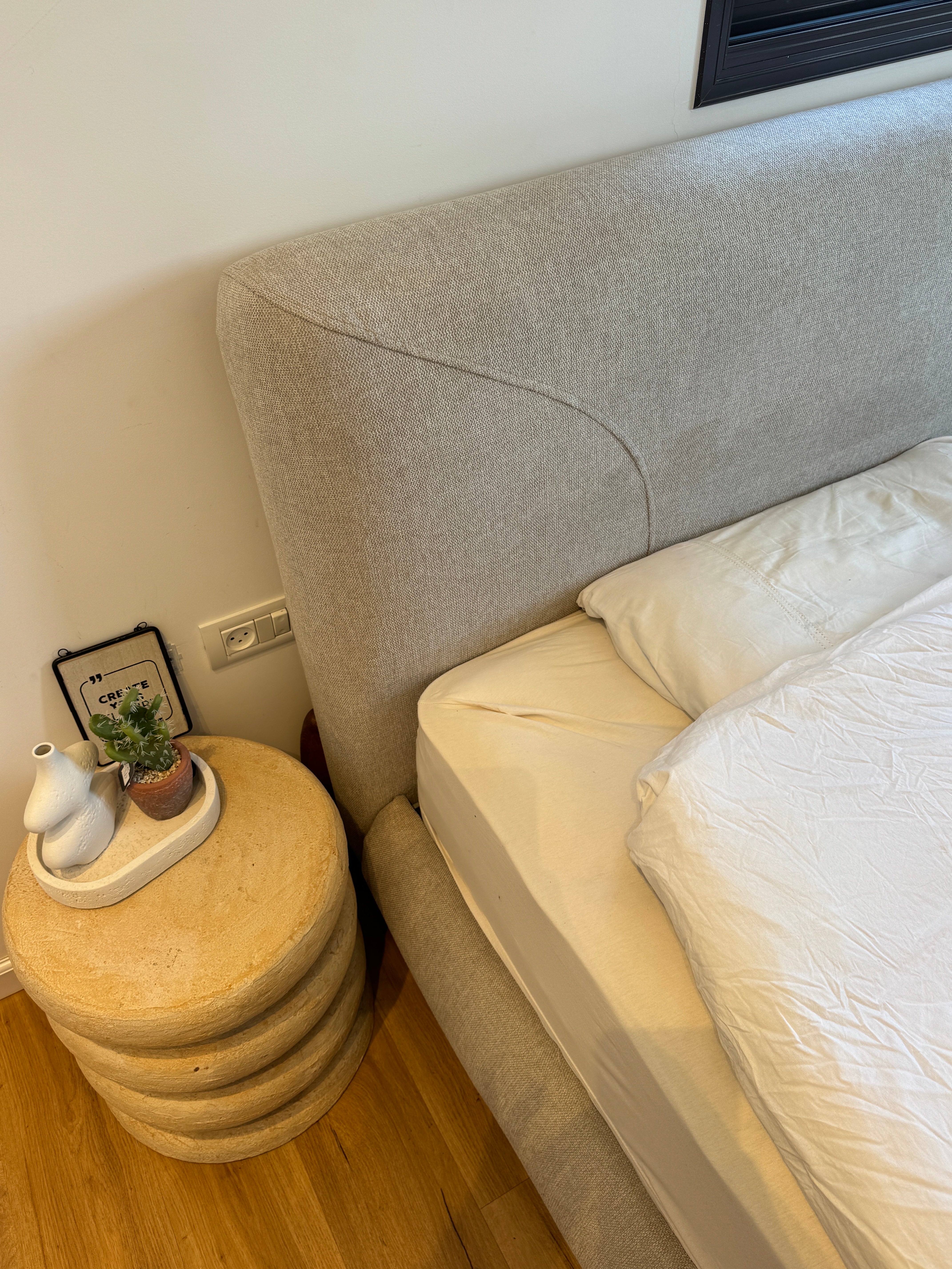 מיטה שייה ווד