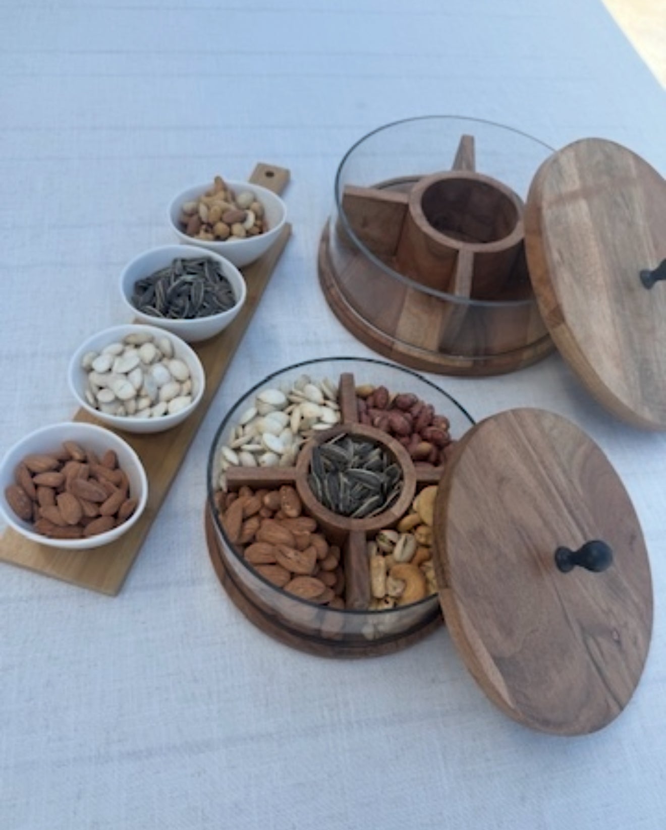 מגש פיצוחים מנגו גדול