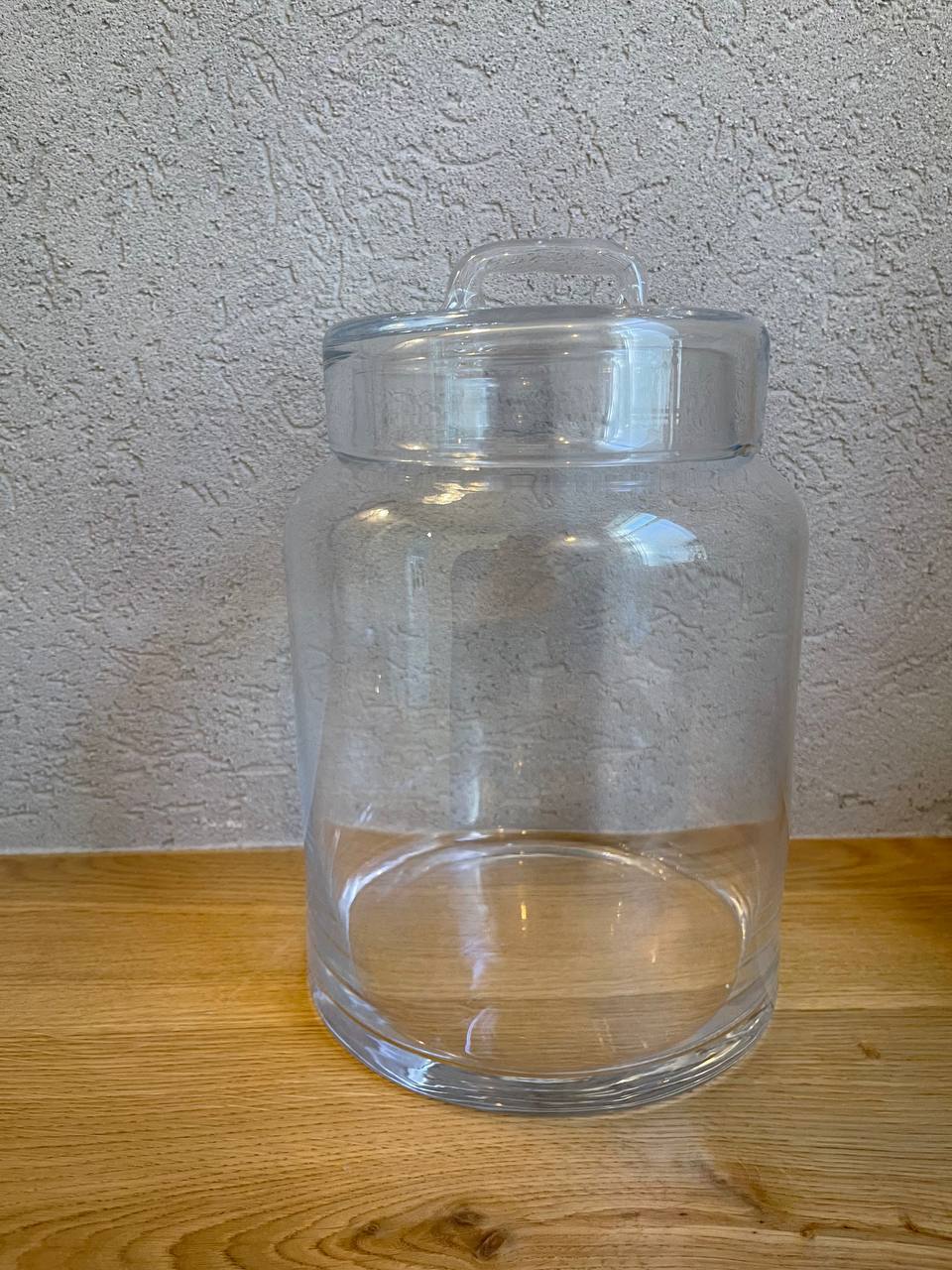 צנצנת לילי ענקית